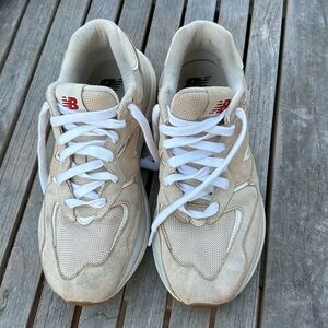 New Balance size 10